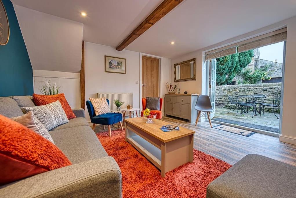 Delightful Two-Bedroom Cottage In The Heart Of بيكويل المظهر الخارجي الصورة