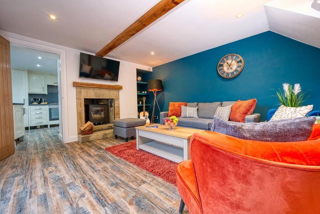 Delightful Two-Bedroom Cottage In The Heart Of بيكويل المظهر الخارجي الصورة